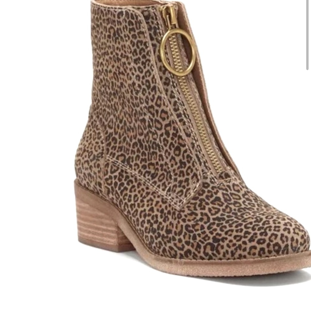 Lucky Brand EUC Women's Tibly Booties Eyelash Sophia Leather Leopard size 10
